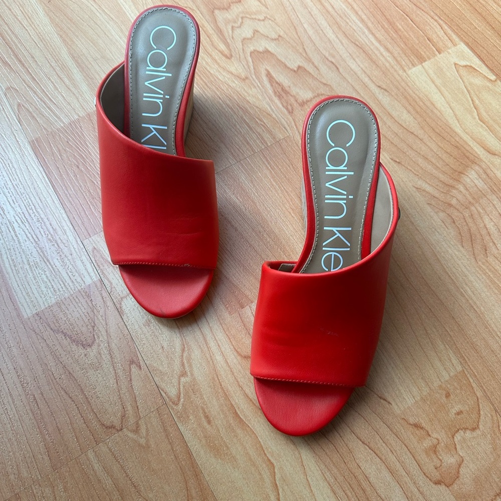Women’s Calvin Klein wedge shoes Size 6